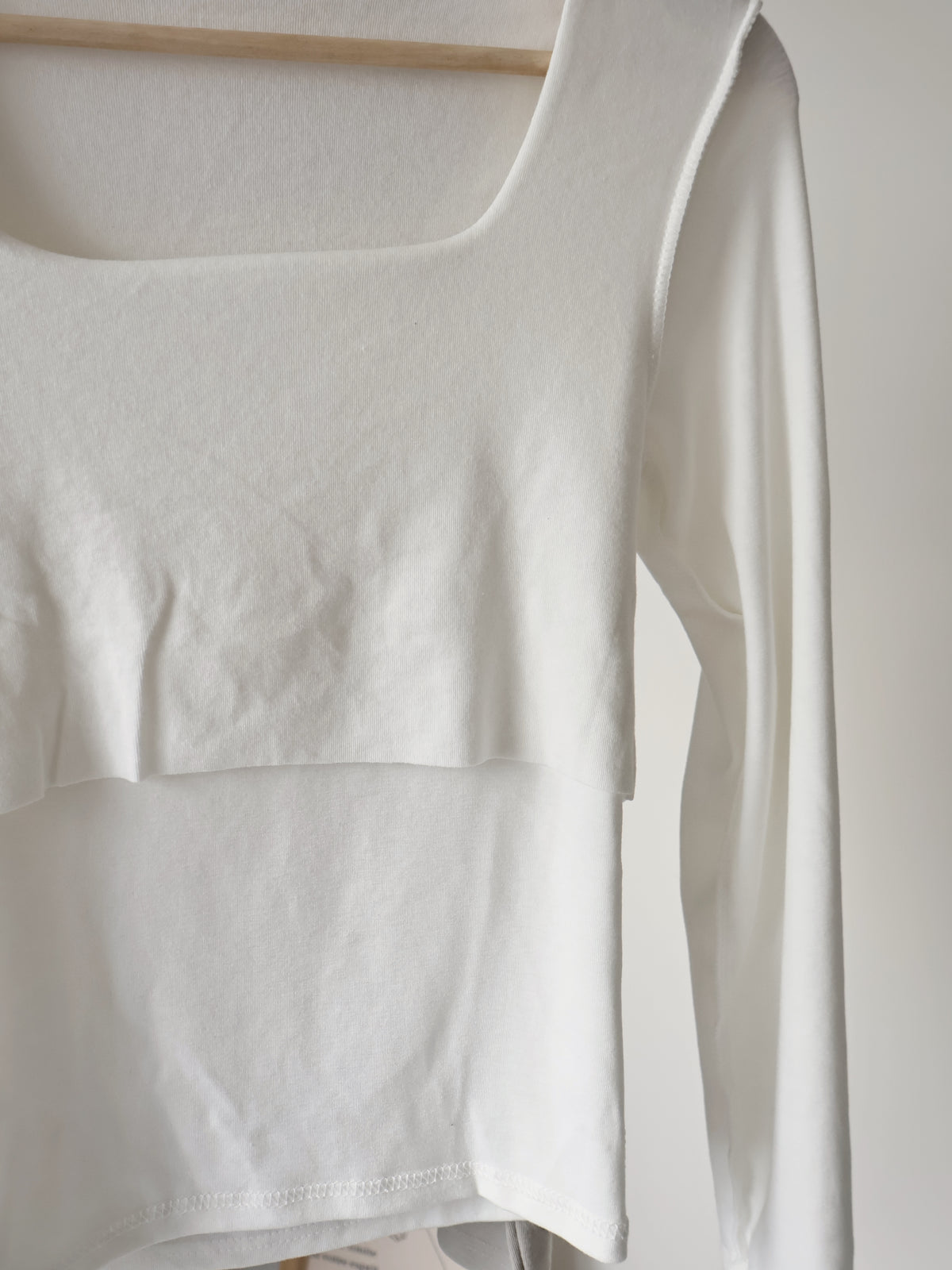 Non-See-Through Square Neck Mochi Top(Ivory)