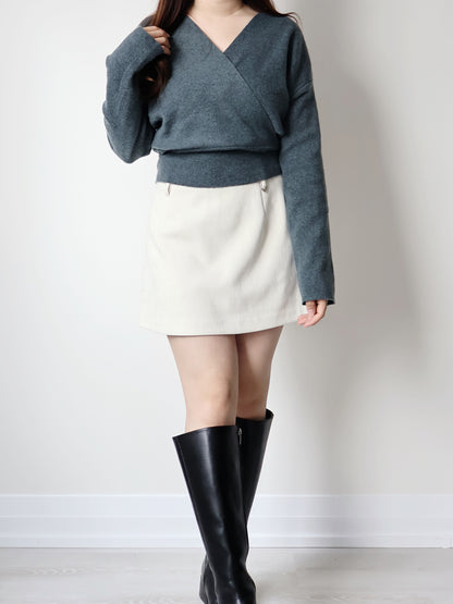 Elegant Crossover V-Neck Waist-Defining Sweater(Forest green)