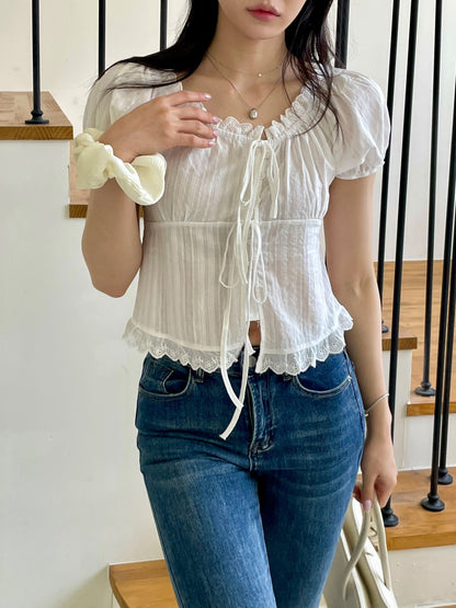 2-way Elegant Lace Punching Cotton Blouse(2 Colors)