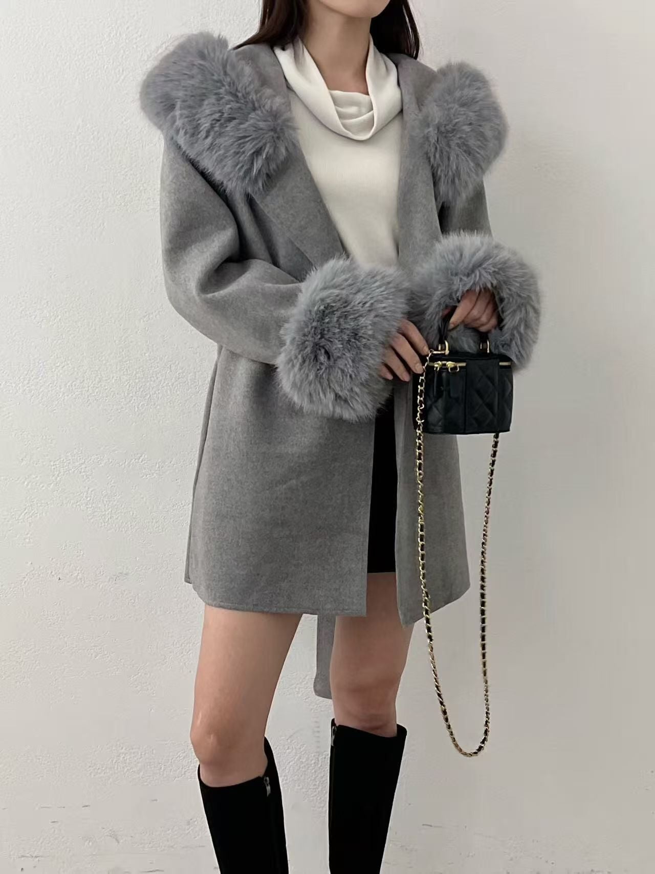 ［40% WOOL］Cozy Faux Fur Collar Warm Coat