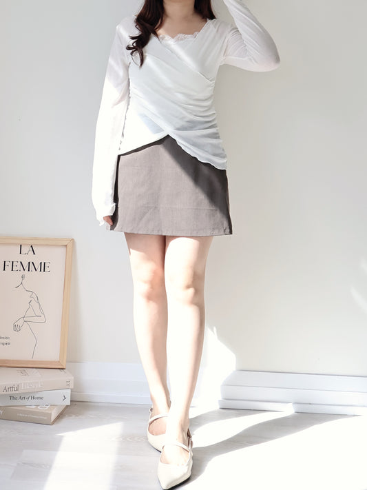 Sleek Muted Tone Side-Slit Tailored Skirt(Mocha)