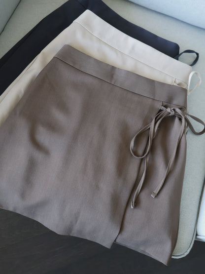 Earth-toned Overlapping Belted Mini Skirt(Charcoal)