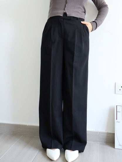[Best Seller🏅] Wrinkle-free Fabric Pleated Straight Leg Trousers(Black)