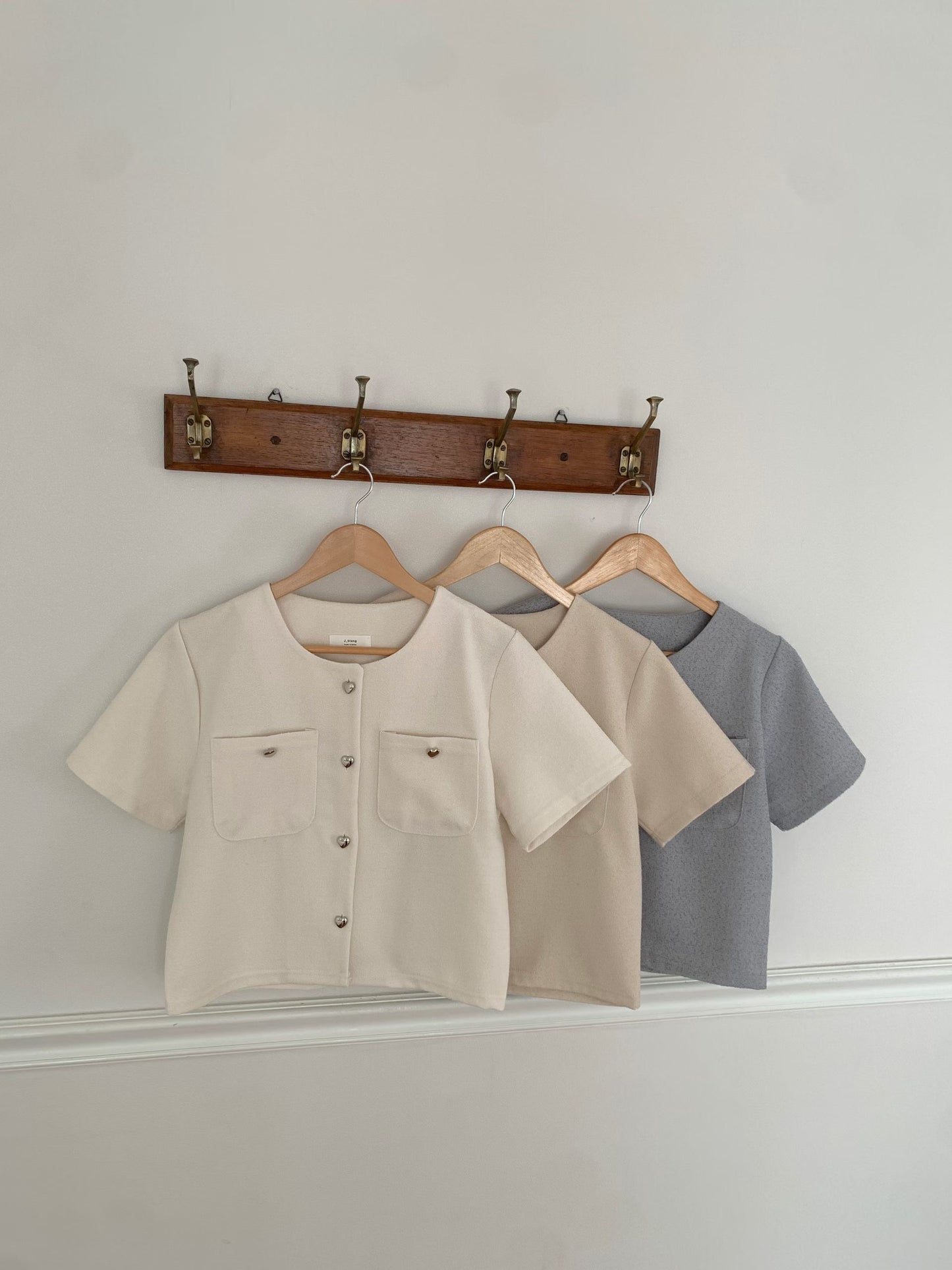 Chic Glossy Heart-Buttoned Heart-Buttoned(3 Colors)