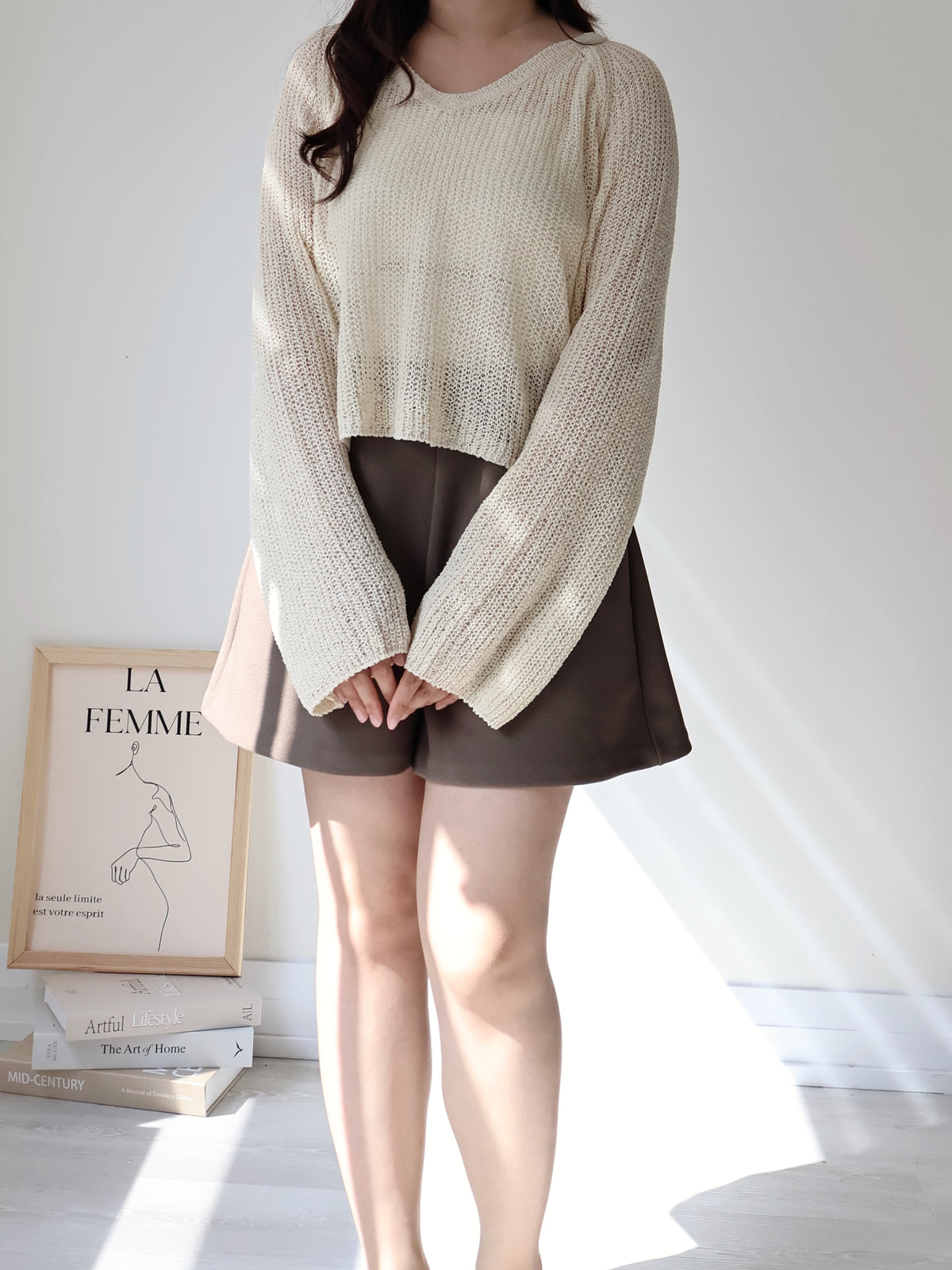 Earth Tone V-Neck Relaxed Knit Top(Cream)