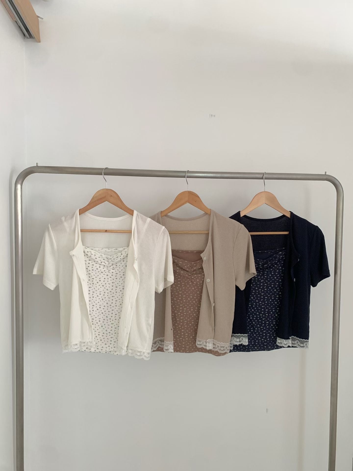 French Chic Dainty Floral Cami & Cardigan Set(3 colors)