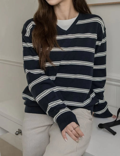 Relaxed V-Neck Striped Sweater(3 colors)