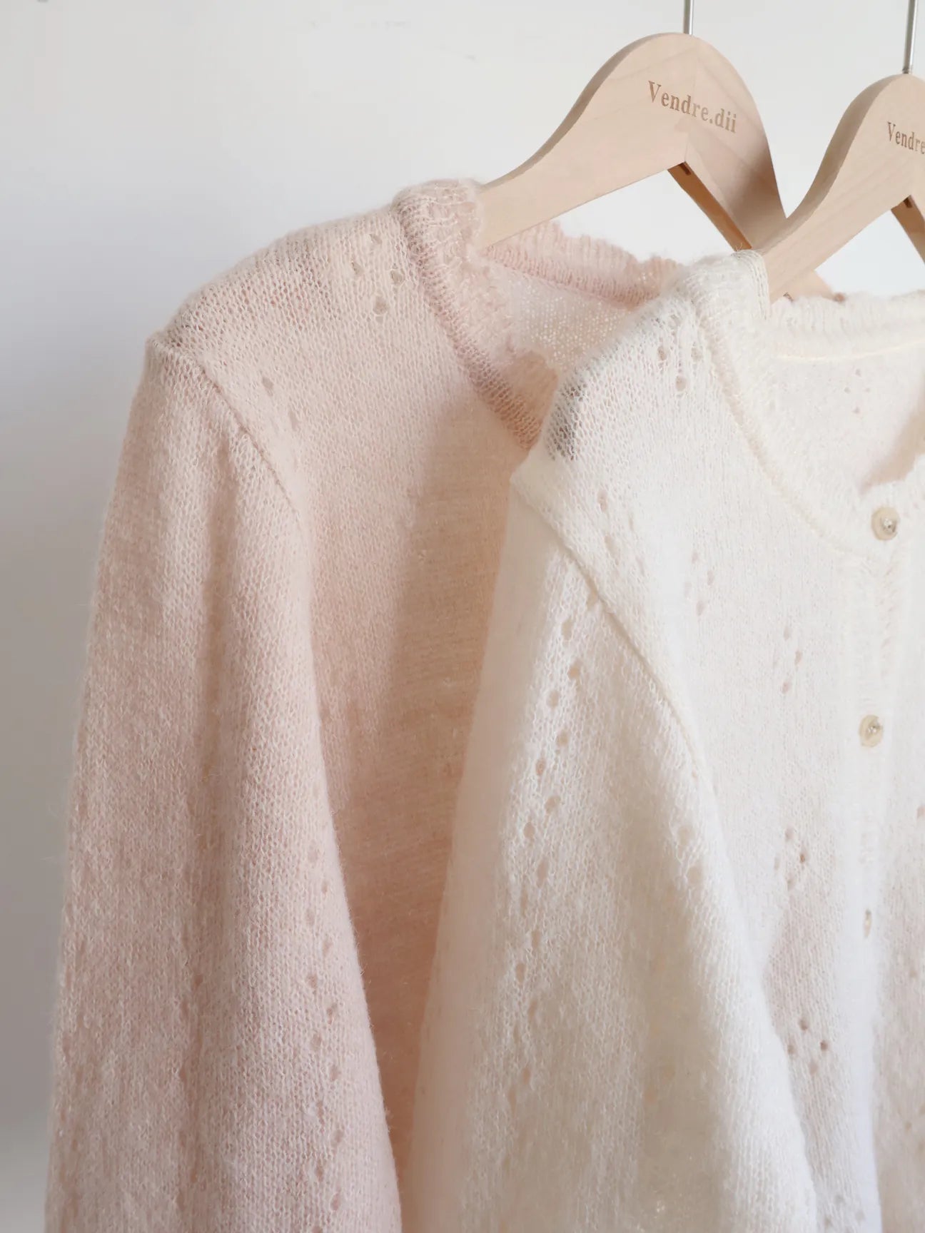 [25% WOOL] Sweet Lace Hollow-Out Cardigan(Cream)