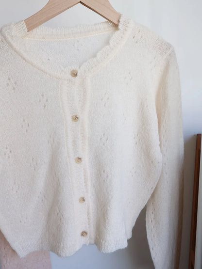 [25% WOOL] Sweet Lace Hollow-Out Cardigan(Cream)