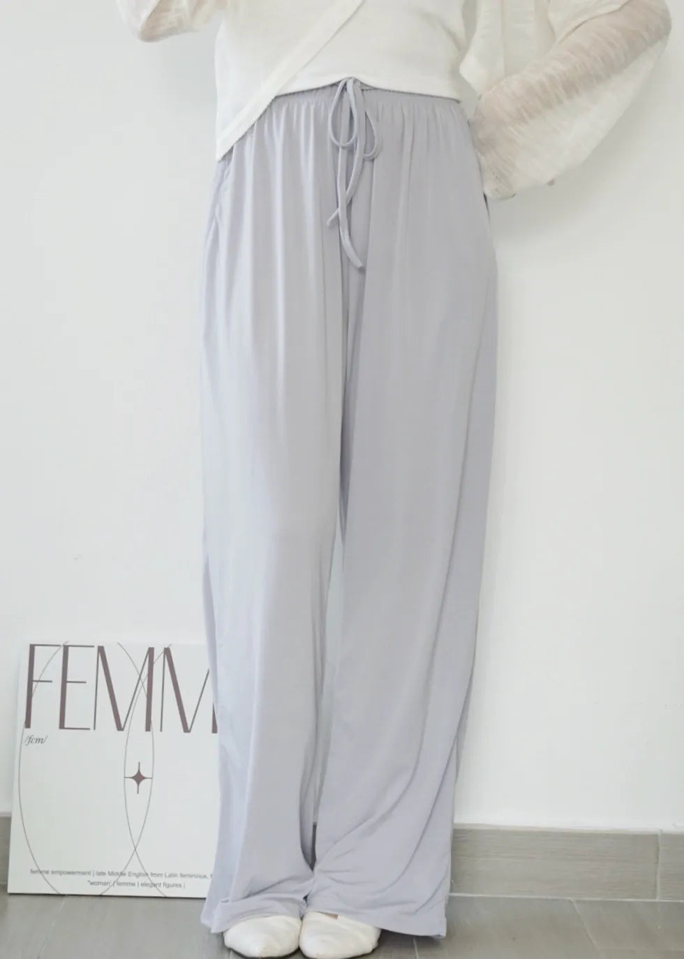 Airy Matte Breathable Wide-Leg Pants with Pockets(Greyish blue)