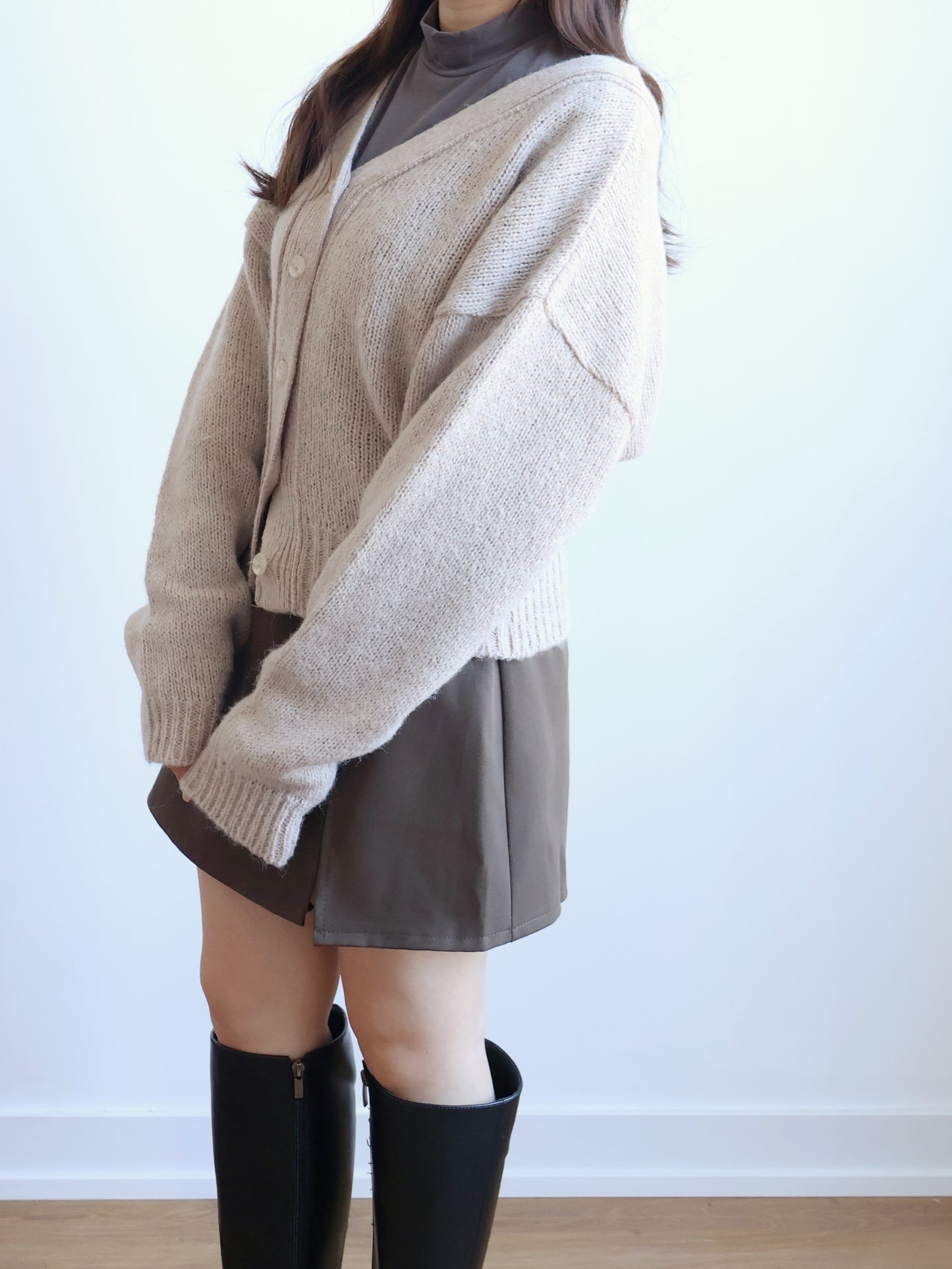 [10% WOOL] V-neck Warm Knit Cardigan (Brown)