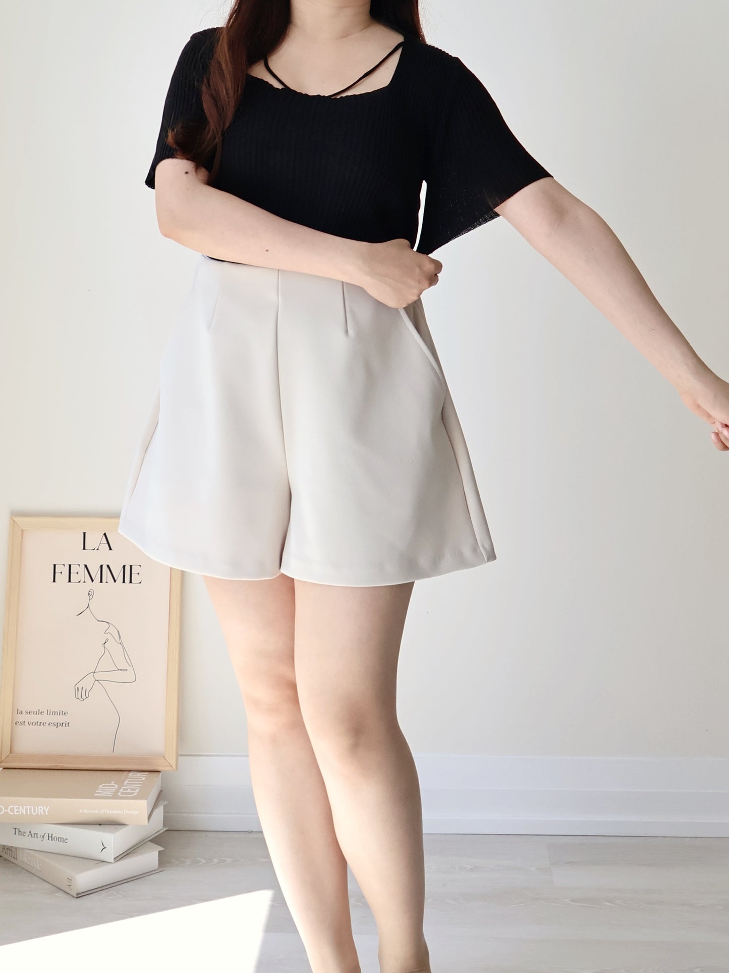 Flirty Square Neck V-Strap Ice Knit Top(Black)