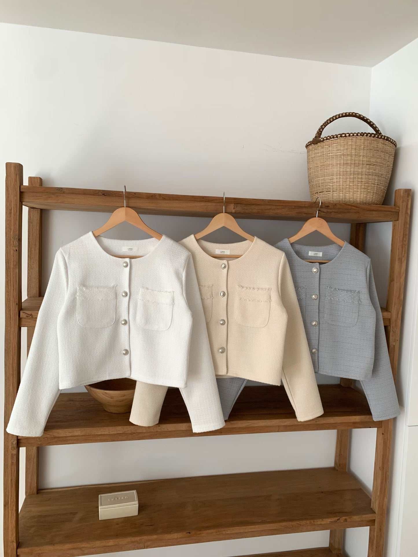 Luxe Embossed Buttons Tweed Jacket(3 colors)