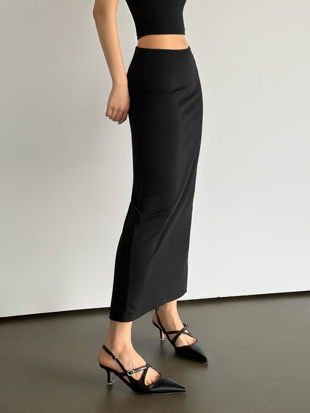 Cloud Touch Halter Tank Top + Hidden Elastic Waist Stretch Midi Skirt Set(4 Colors)