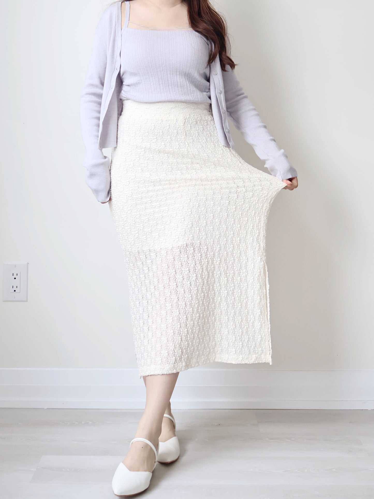[Stretch Fabric] French Elegant Floral Embossed Slit Midi Skirt(3 colors)