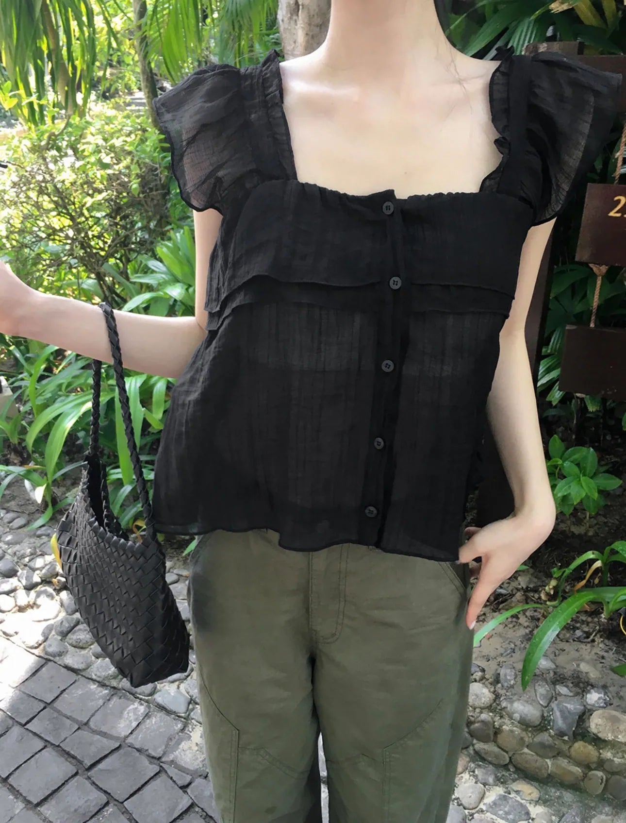 Flowy Tiered Buttoned Chiffon Flutter Sleeves Blouse(3 Colors)
