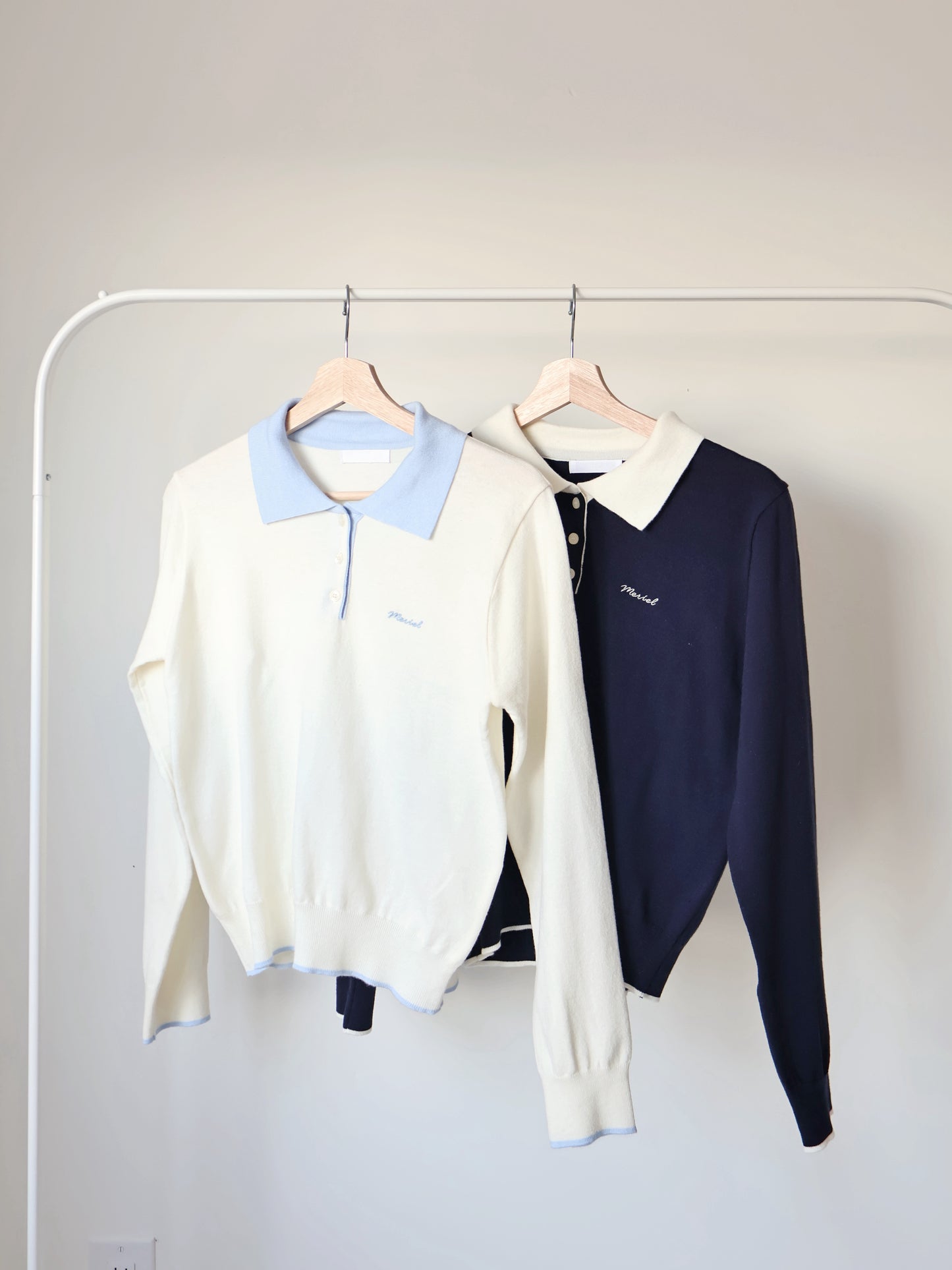 Teddy Collar Colour-Block Embroidered Soft Sweater(Navy)