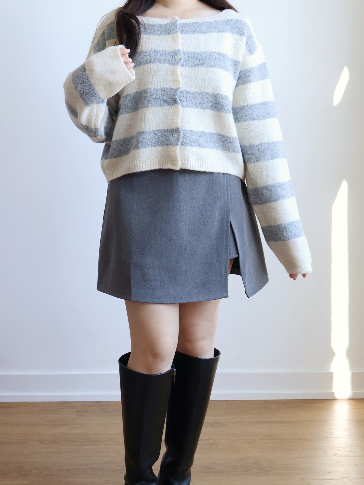 [10% WOOL] Raccoon Striped Cardigan(Light grey)