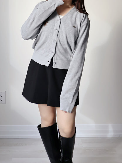 V-neck Silver Plaque Mochi Cardigan(Grey)