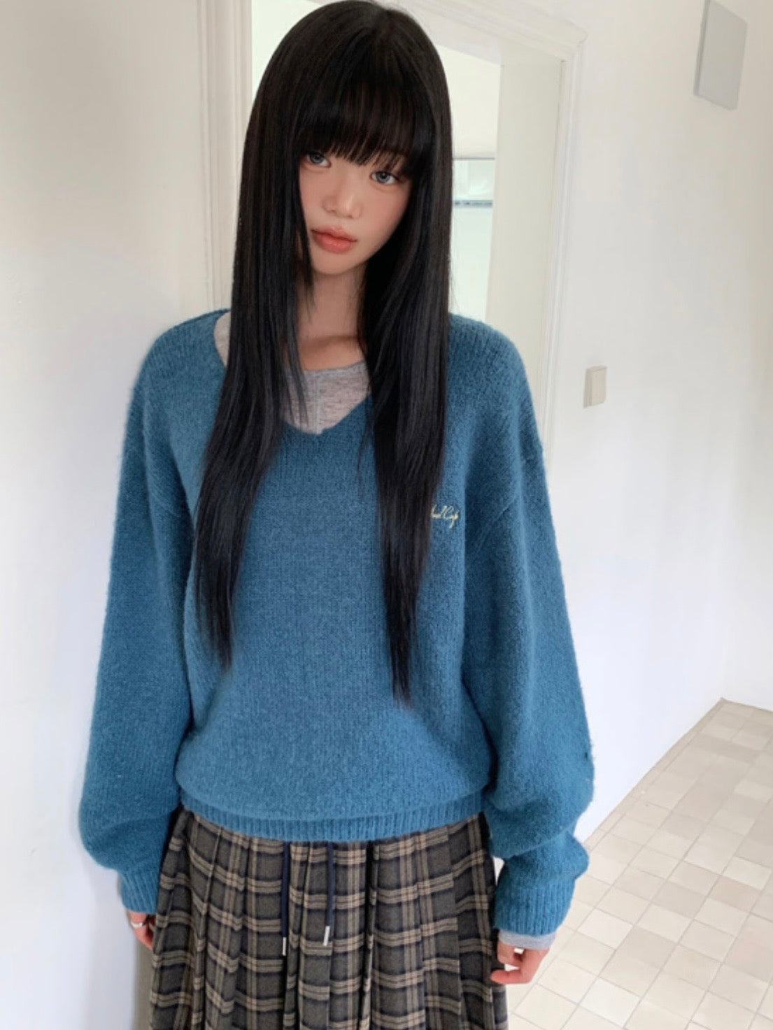 [10% Wool] Furry loose fit V-neck knit(5 colors)