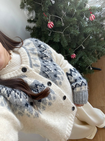 [10% WOOL🐏] Nordic Gradient Snowflake Cardigan(Oatmeal)