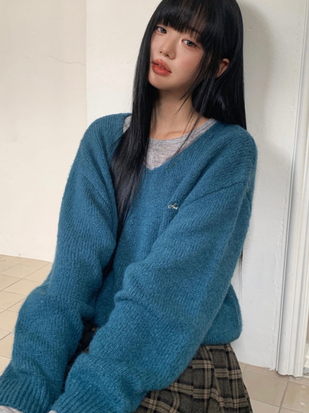 [10% Wool] Furry loose fit V-neck knit(5 colors)