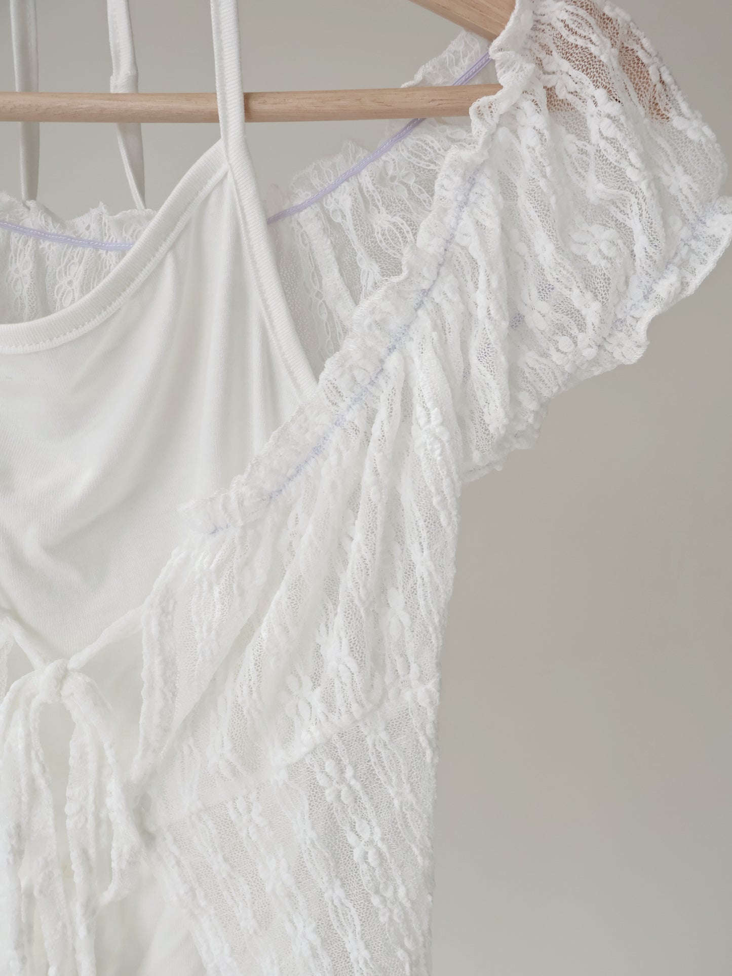 French Daisy Lace Layered Tie-Front Top(Ivory)