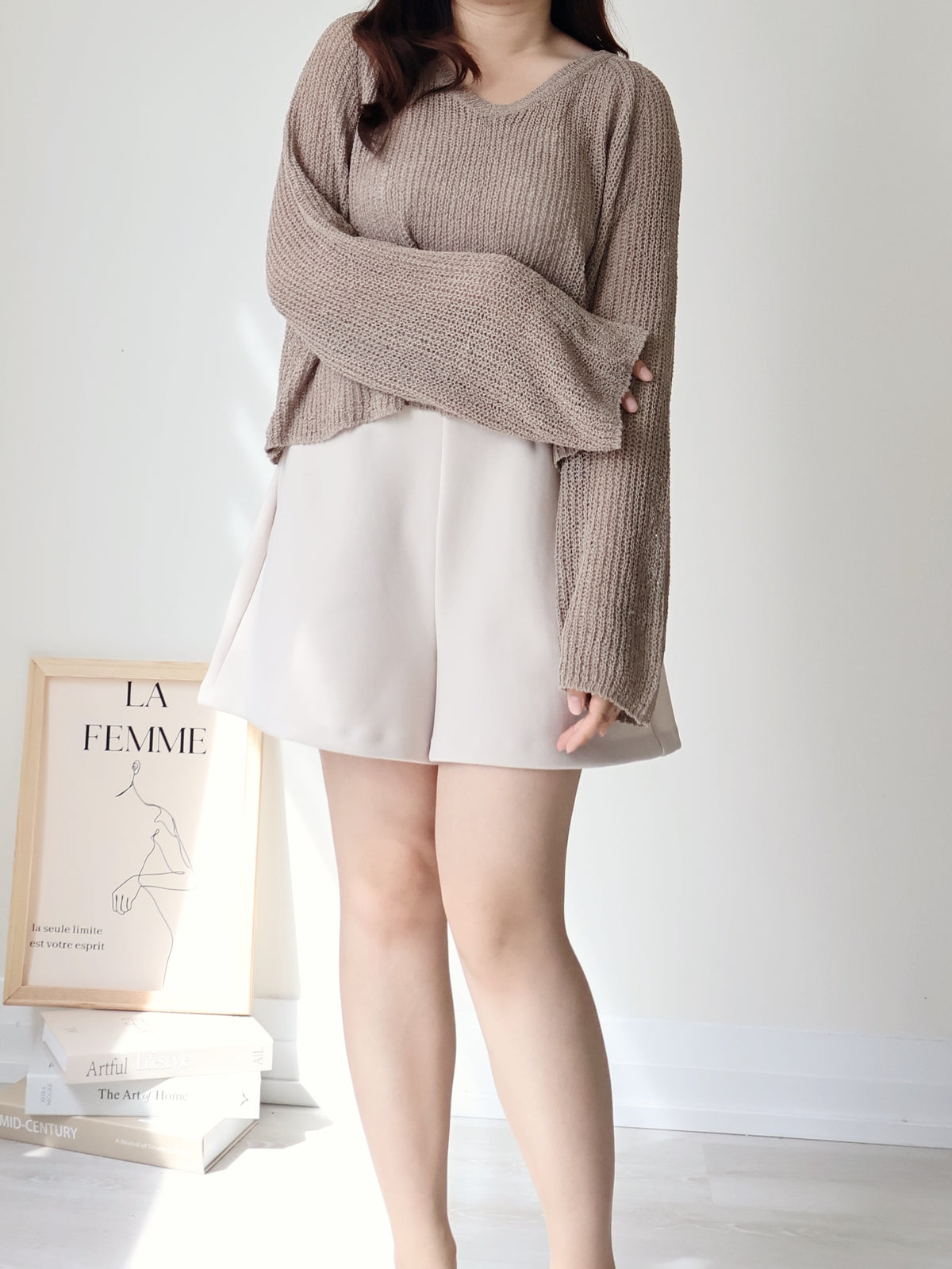Earth Tone V-Neck Relaxed Knit Top(Brown)