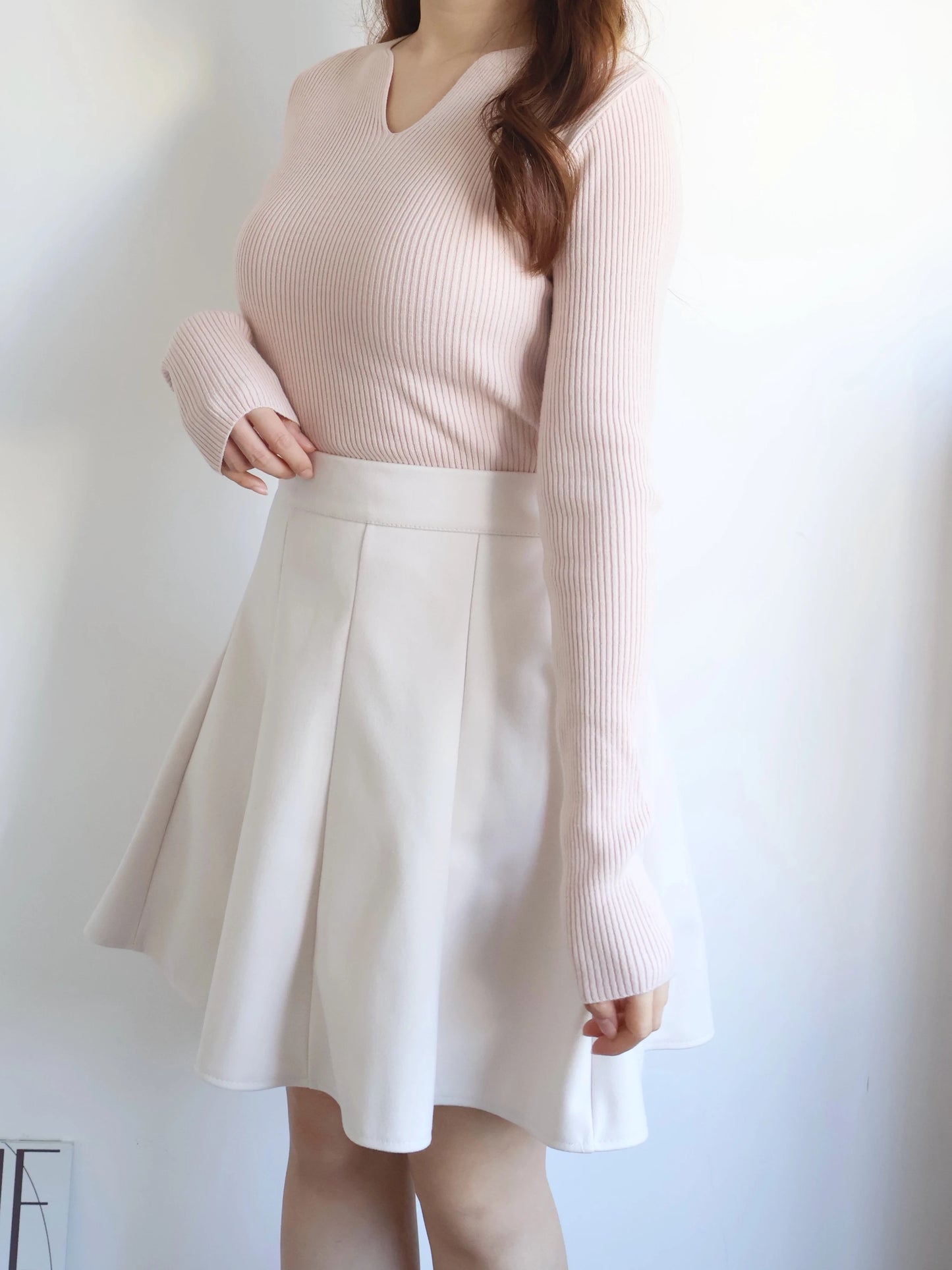 High-Stretch V-Neck Slim Fit Knit Top(Pink)