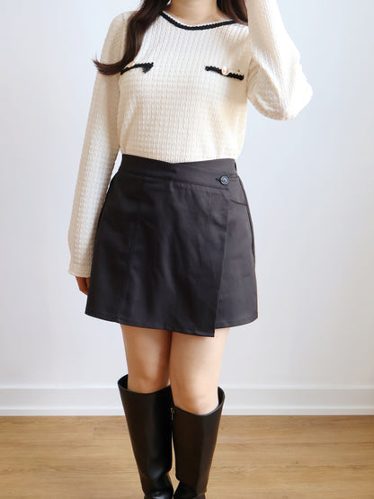 Coco Wave Pattern Embossed Button Top(Ivory)