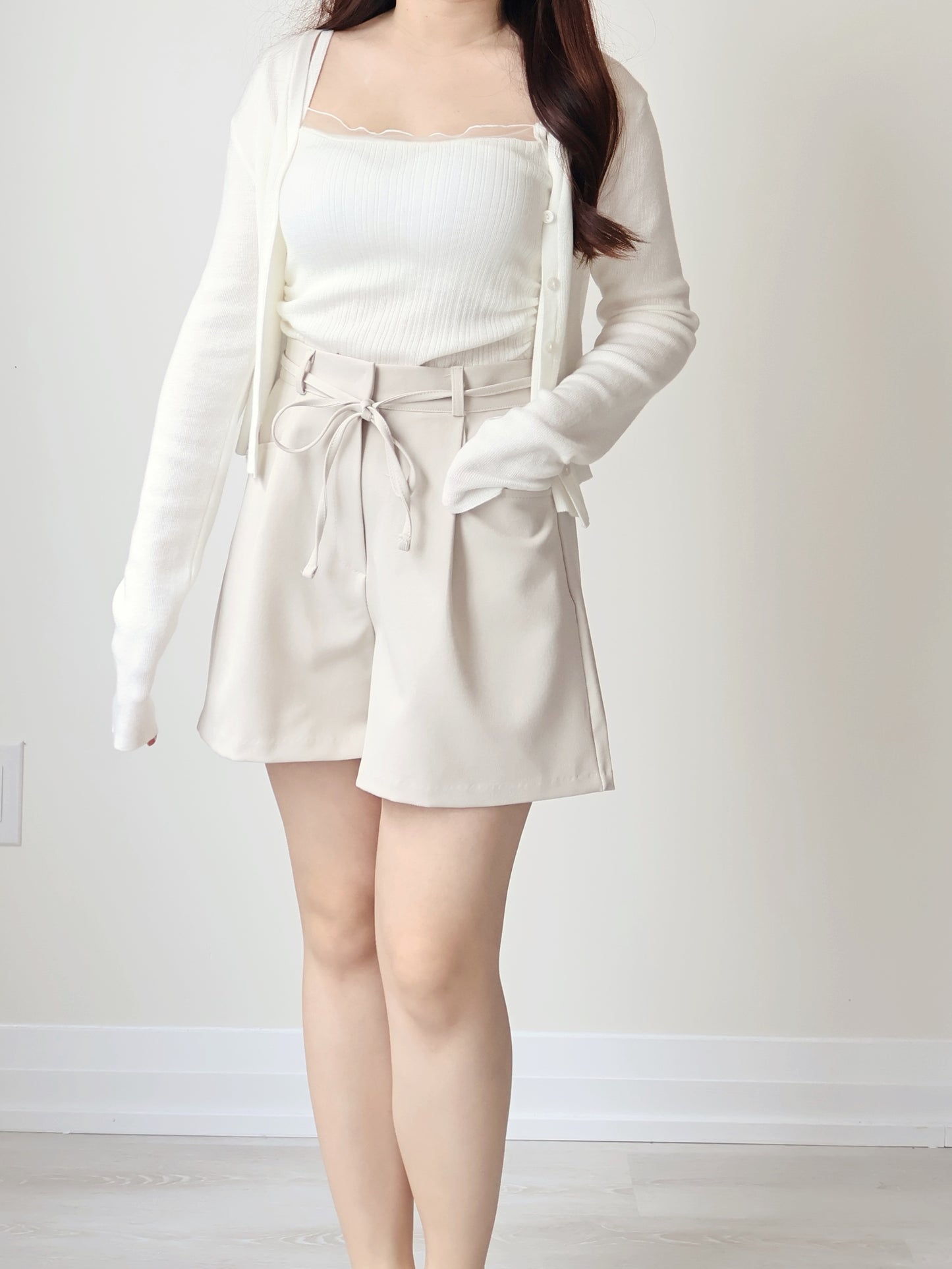 [Pear-Shape Friendly🍐] High-Waist Tailored Shorts with Pockets(Beige)