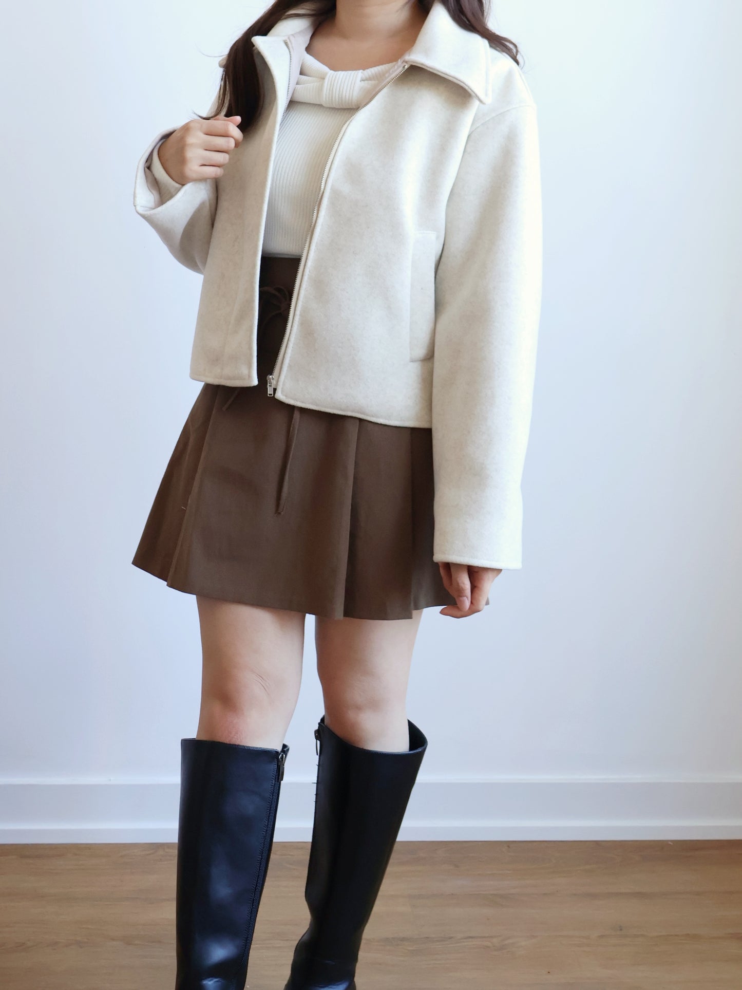 Sleek Zip-up Wool Coat