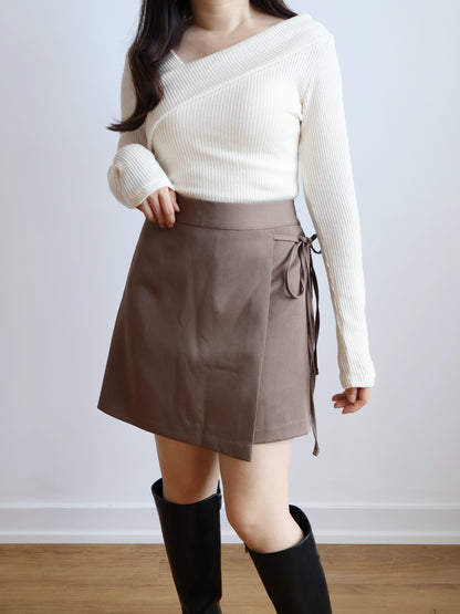 [2-WAYS] Elegant Irregular Neckline High-Elastic Knit Top(Cream)