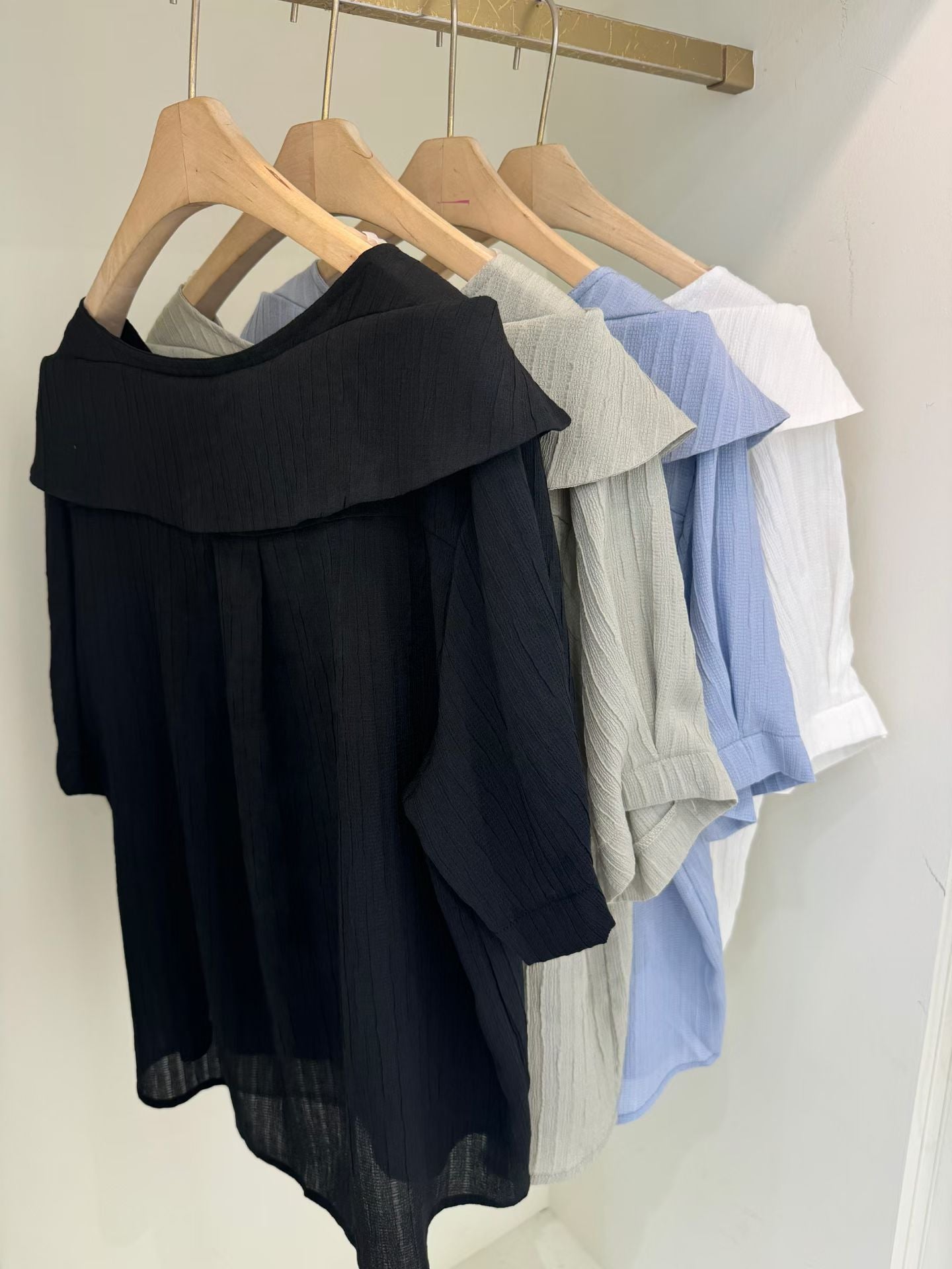 [Wrinkle-Free] Lapel Button-Front Textured Mid-Sleeve Blouse(4 colors)