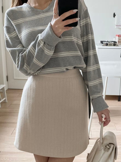 Casual V-neck Striped Sweater(3 colors)