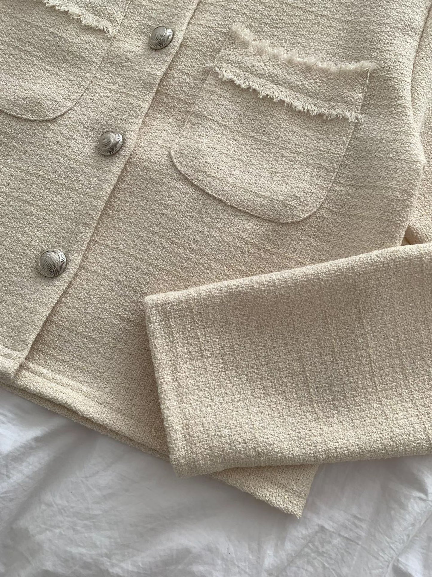 Luxe Embossed Buttons Tweed Jacket(3 colors)