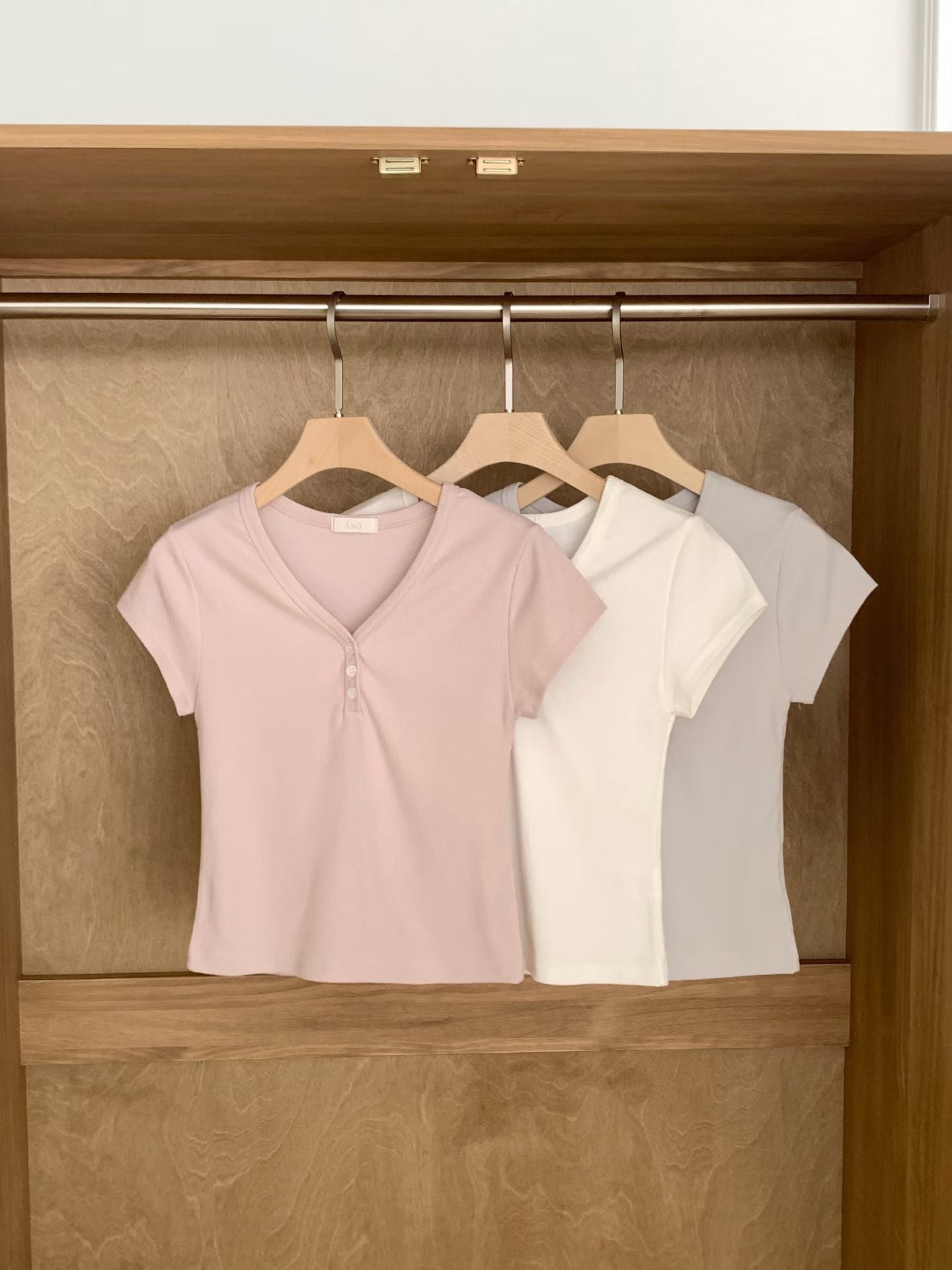 Minimalist V-Neck Button-Up Cotton Tee(3 Colors)