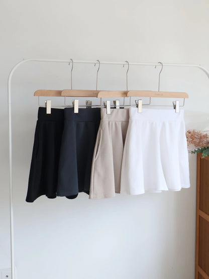 [Hidden Waistband] 365 Comfy A-Line Wide-Leg Cotton Shorts with Pockets(Black)