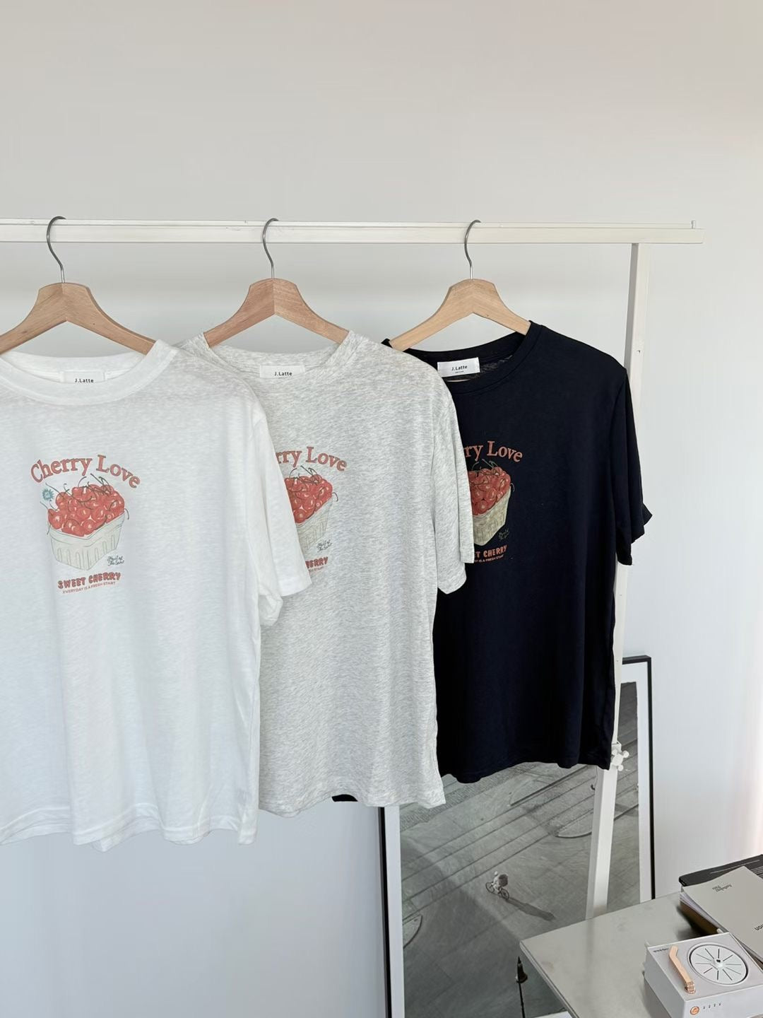 Oversized Cherry Graphic Cotton T-Shirt(3 Colors)