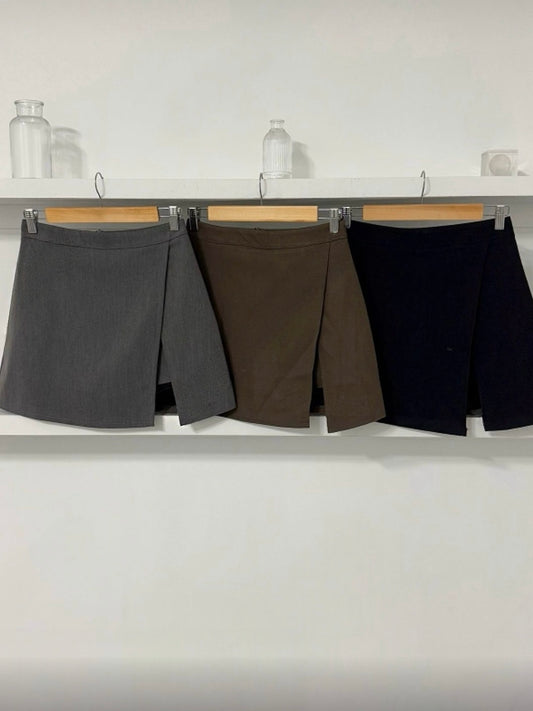 Sleek High Waist Zip Up Split Mini Skirts(Black)