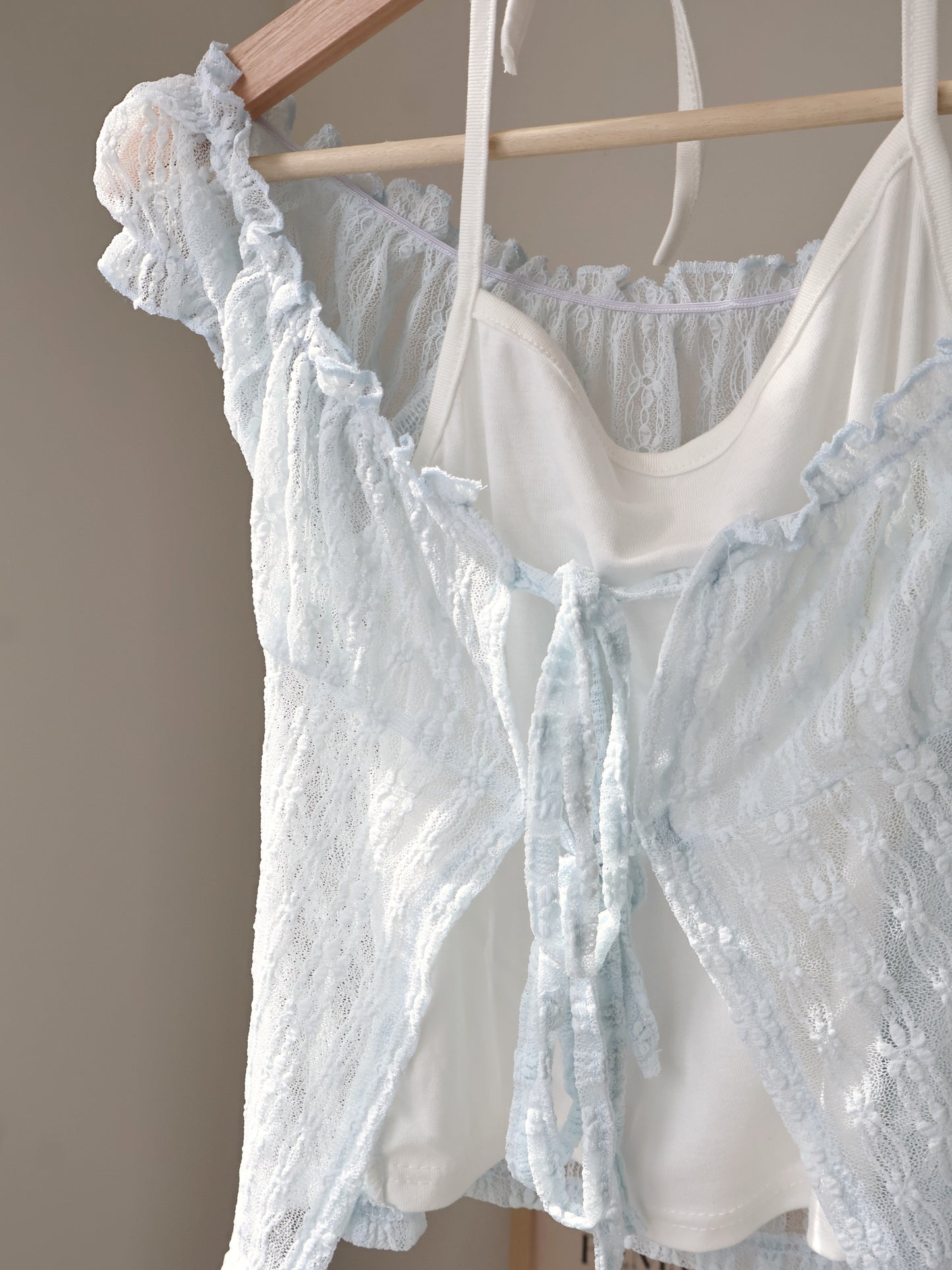 French Daisy Lace Layered Tie-Front Top(Icy blue)