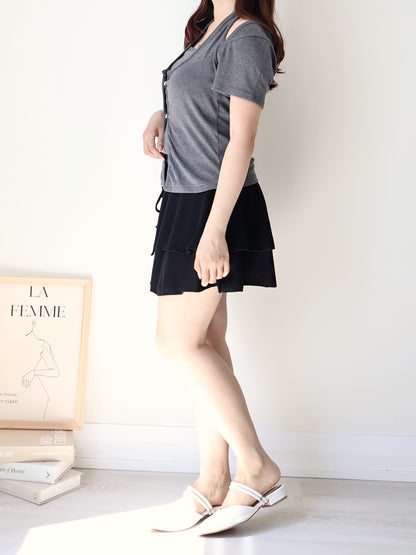 Flowy Flex-Waist Tiered A-Line Mini Skirt(Black)