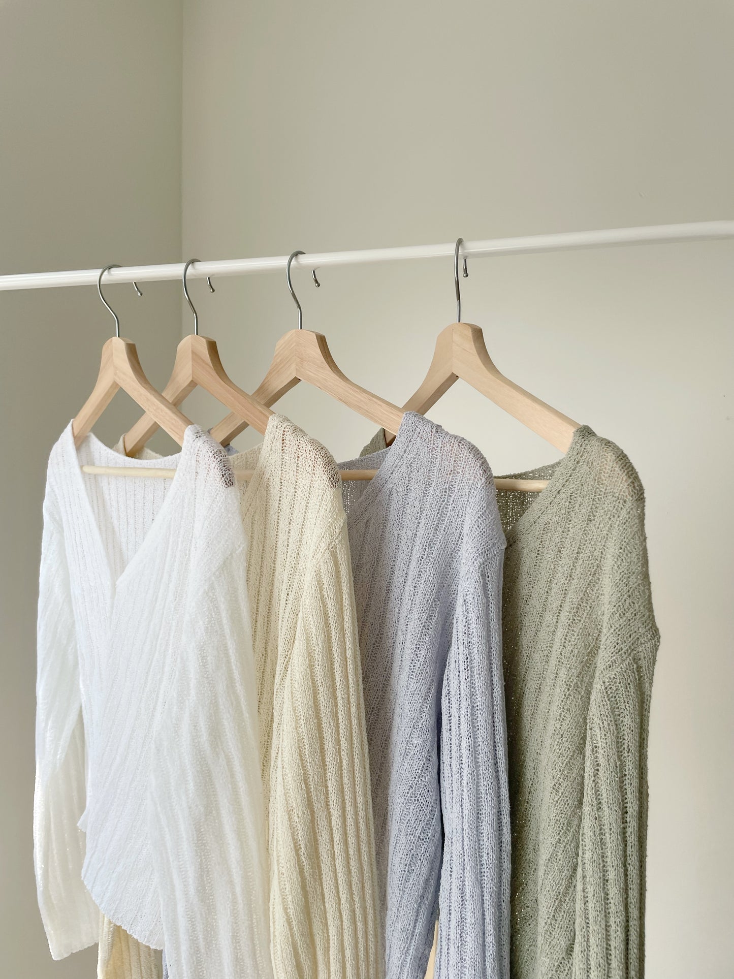 Relaxed Cinnamon V-Neck Knit Cardigan(Cream)
