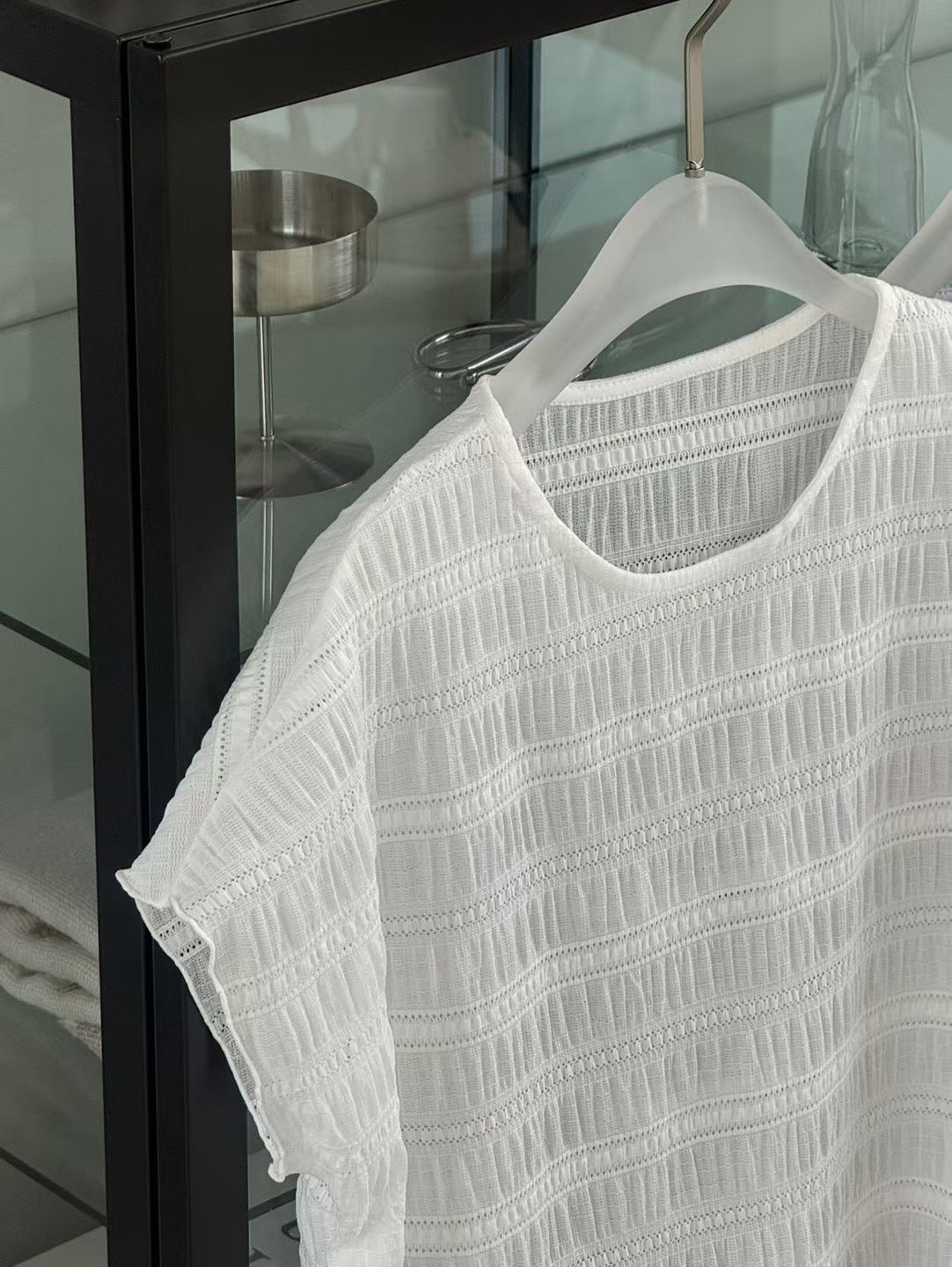 [Wrinkle-Free] Airy Pleated Texture Sheer Blouse(3 colors)