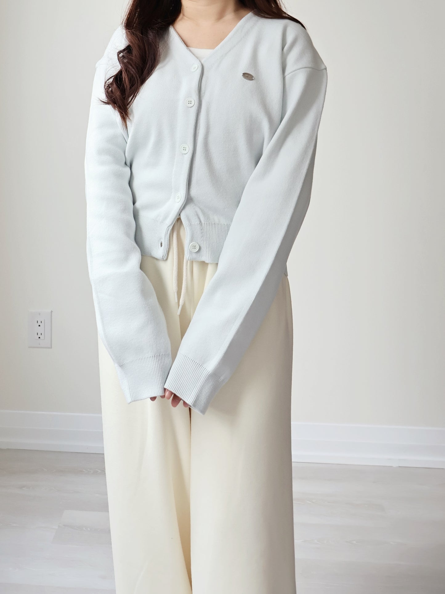 V-neck Silver Plaque Mochi Cardigan(Mint)