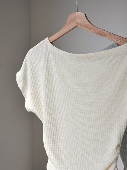 Breezy Cool-Touch Sculpted Asymmetric Top(Light Yellow)