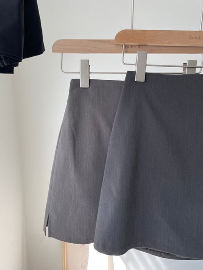 Sleek Muted Tone Side-Slit Tailored Skirt(Charcoal)