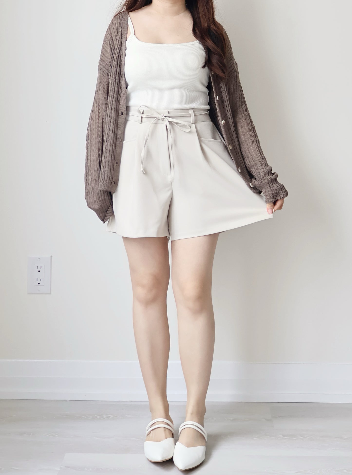 [Pear-Shape Friendly🍐] High-Waist Tailored Shorts with Pockets(Beige)
