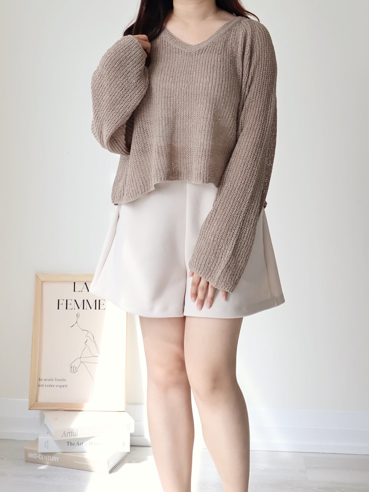 Earth Tone V-Neck Relaxed Knit Top(Brown)
