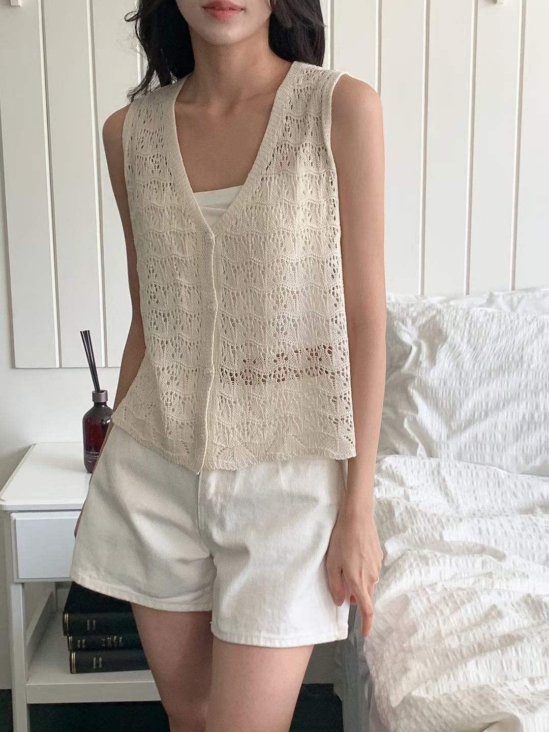 Leaf Hollow Knit Vest Cardigan(4 colors)